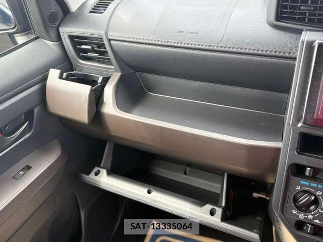 Toyota ROOMY 2026-04 6677779-18