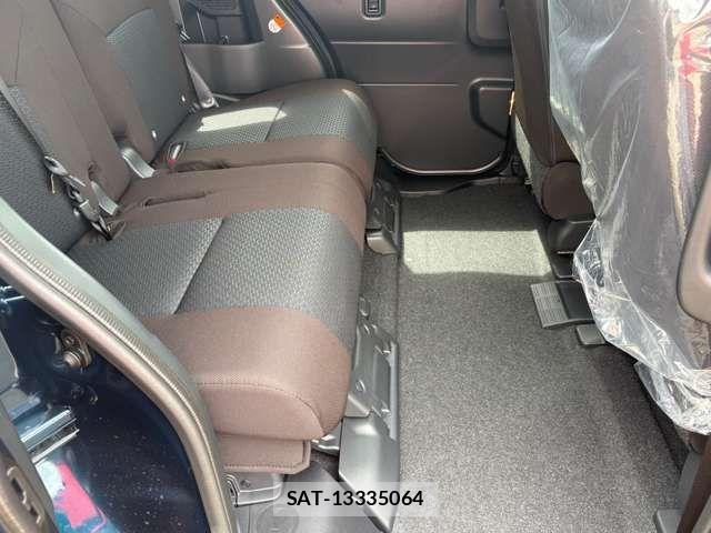 Toyota ROOMY 2026-04 6677779-24