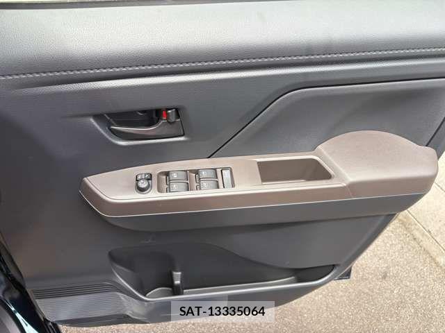Toyota ROOMY 2026-04 6677779-29