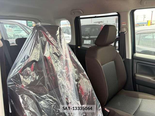 Toyota ROOMY 2026-04 6677779-5