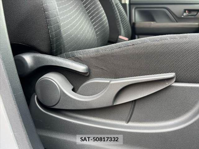 Toyota ROOMY 2017-02 6677803-23