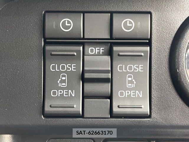 Toyota ROOMY 2022-05 6677777-4