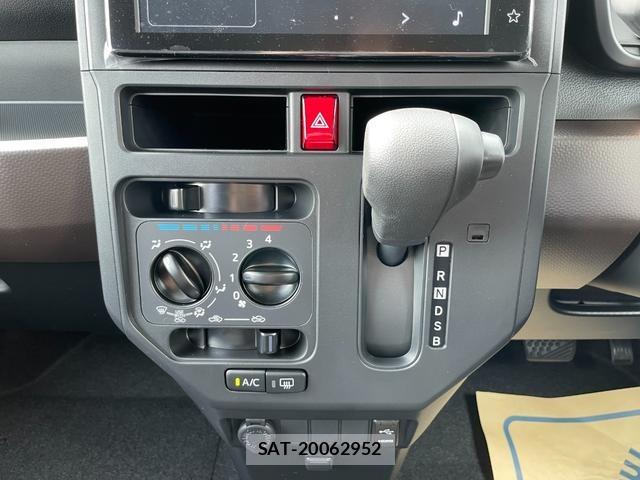 Toyota ROOMY 2025-04 6674714-14