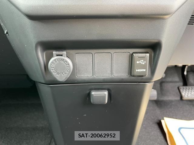 Toyota ROOMY 2025-04 6674714-23