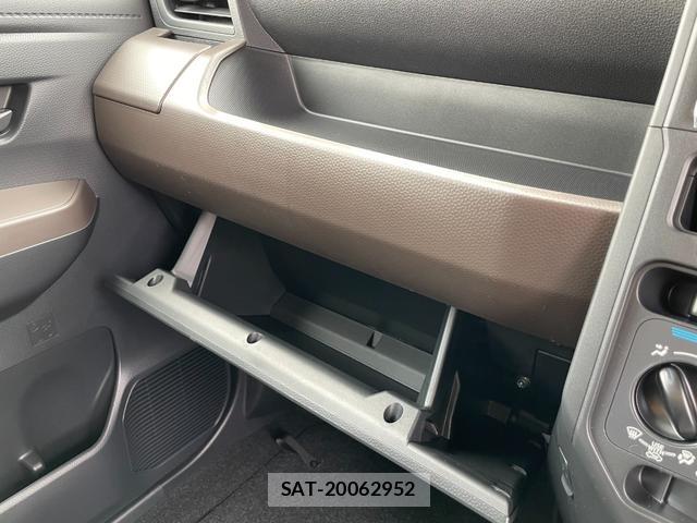 Toyota ROOMY 2025-04 6674714-24