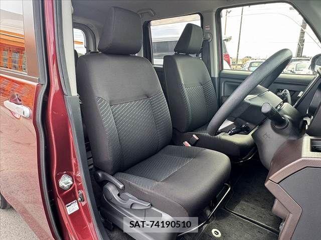 Toyota ROOMY 2019-04 6691219-15