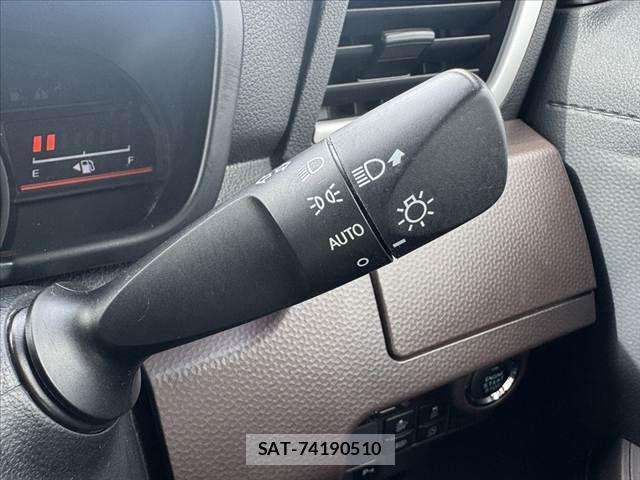 Toyota ROOMY 2019-04 6691219-25
