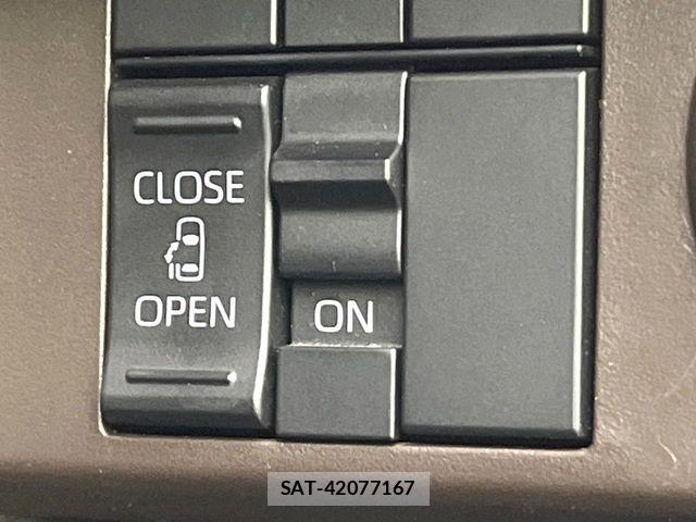 Toyota ROOMY 2021-06 6717176-5