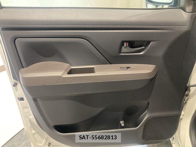Toyota ROOMY 2022-08 6753108-26