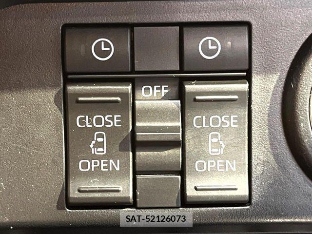 Toyota ROOMY 2021-08 6753105-4