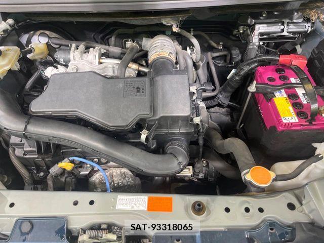 Toyota ROOMY 2017-09 6816968-17