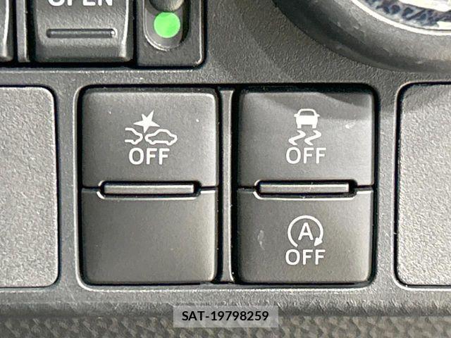 Toyota ROOMY 2018-09 6816953-4