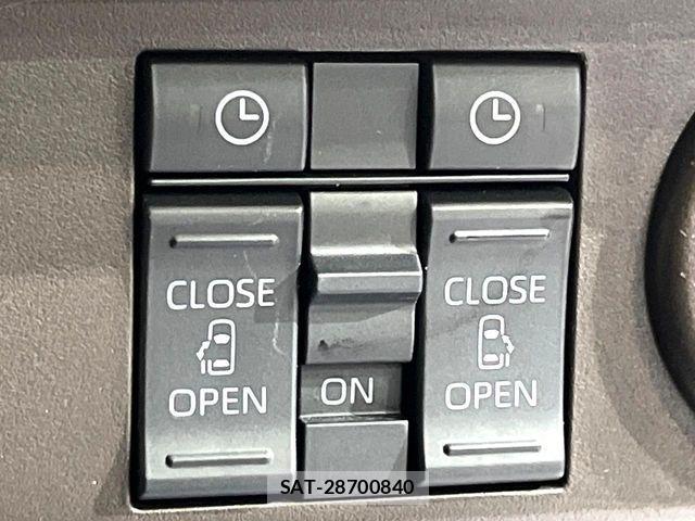 Toyota ROOMY 2021-03 6816952-4