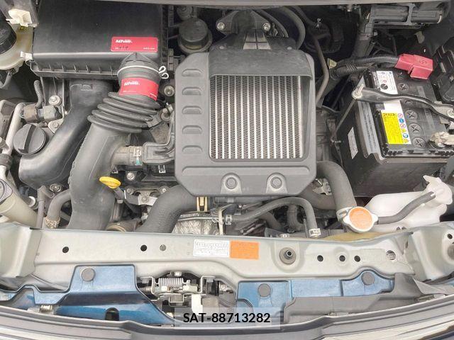 Toyota ROOMY 2018-08 6816966-16