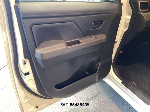 Toyota ROOMY 2021-04 6912064-12