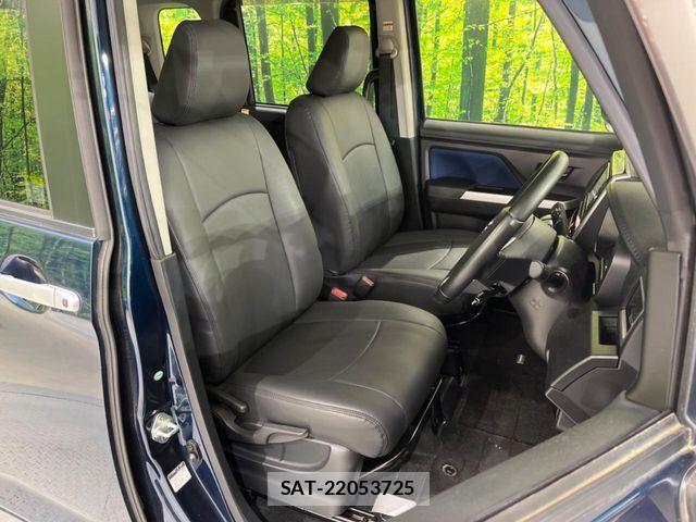 Toyota ROOMY 2017-04 6912120-8