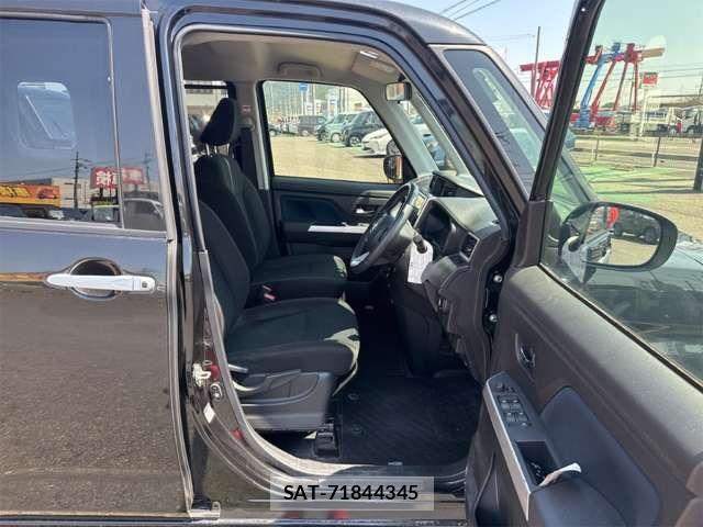 Toyota ROOMY 2021-07 6912072-15