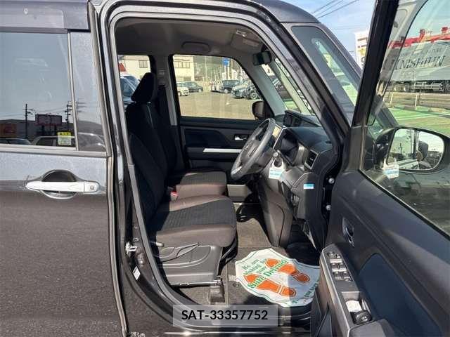 Toyota ROOMY 2021-12 6912061-16