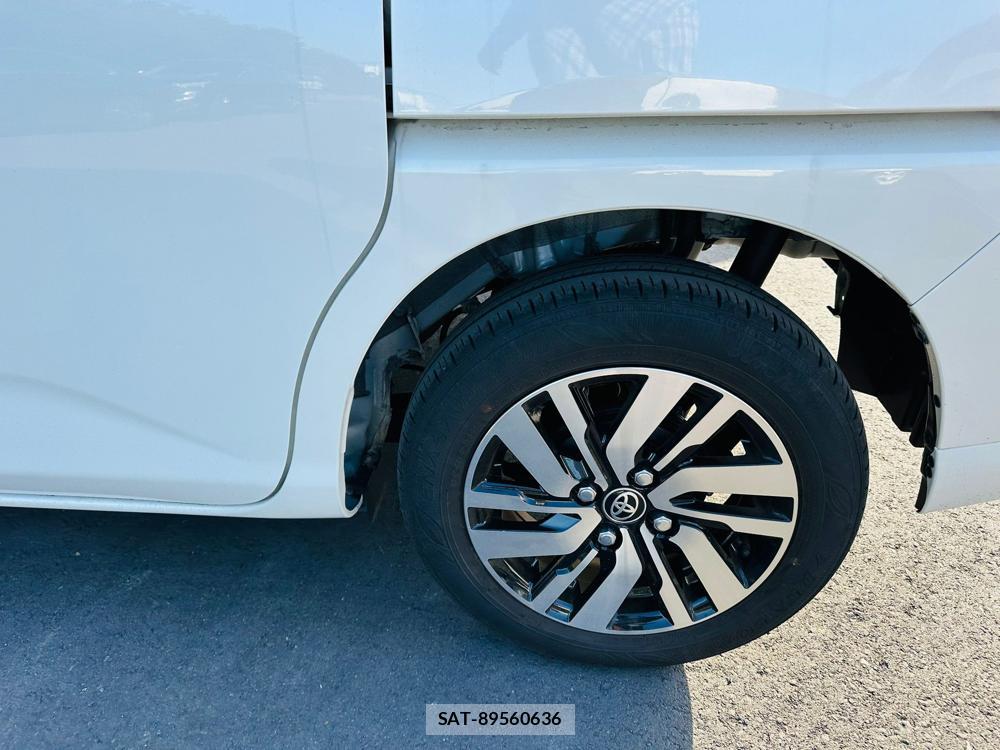 Toyota ROOMY 2024 6804171-30
