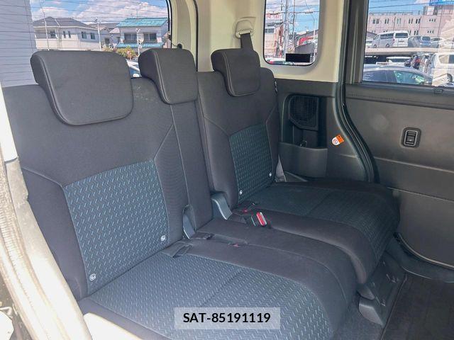 Toyota ROOMY 2023-05 6912052-8