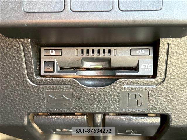 Toyota ROOMY 2017-12 6912121-25