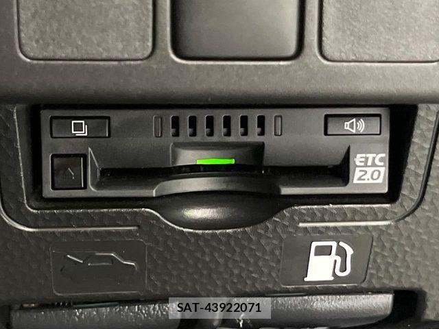 Toyota ROOMY 2019-08 6912068-6