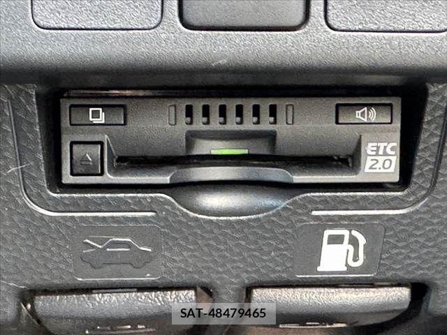 Toyota ROOMY 2019-11 6912101-4