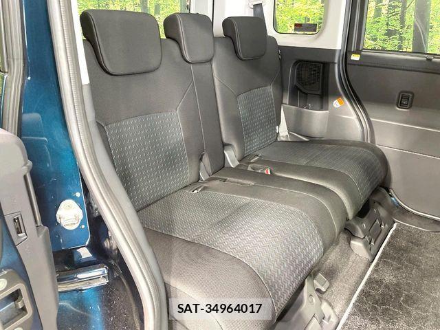 Toyota ROOMY 2021-05 6912082-8