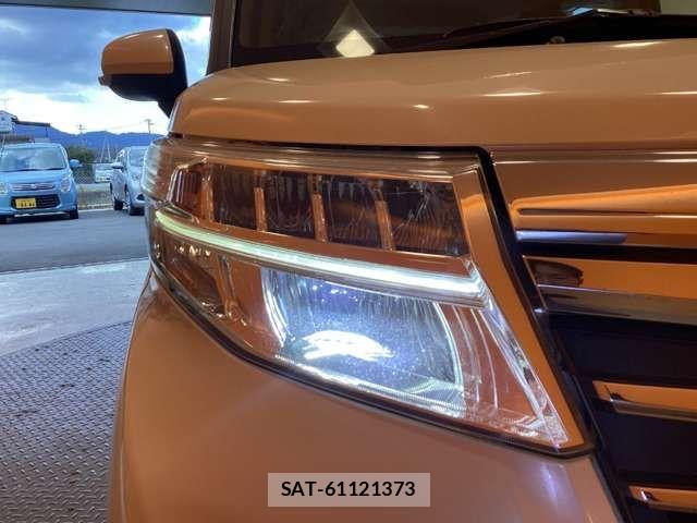Toyota ROOMY 2018-09 6912103-14