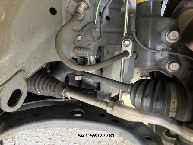 Toyota ROOMY 2018-07 6912115-19