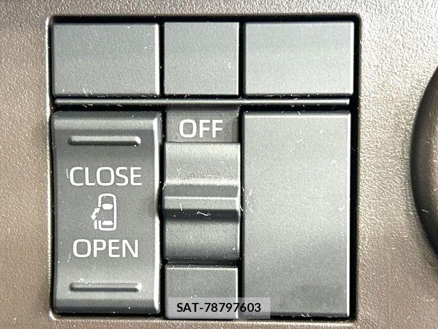 Toyota ROOMY 2022-06 6997787-5