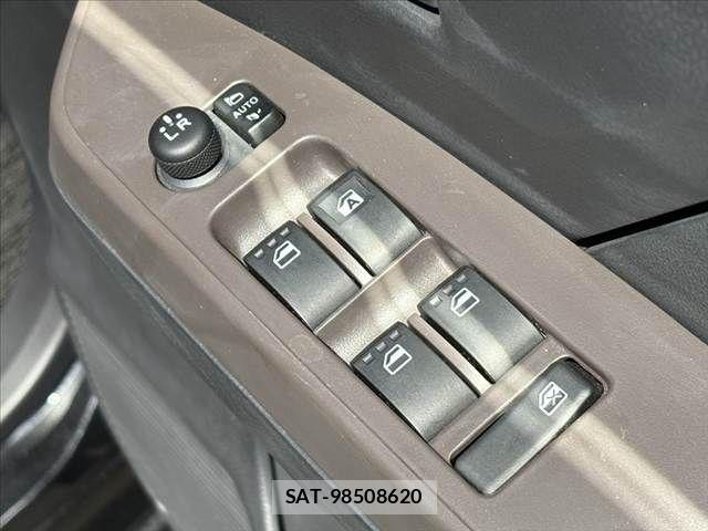 Toyota ROOMY 2022-03 6997779-22