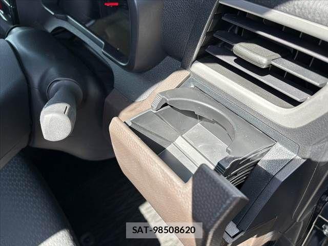 Toyota ROOMY 2022-03 6997779-24