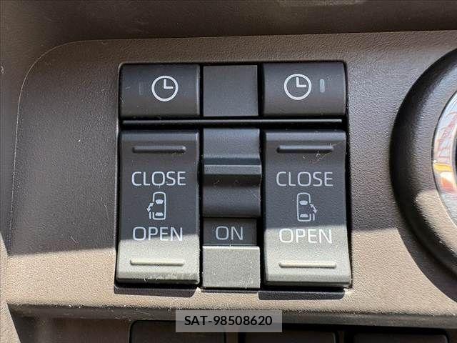 Toyota ROOMY 2022-03 6997779-4