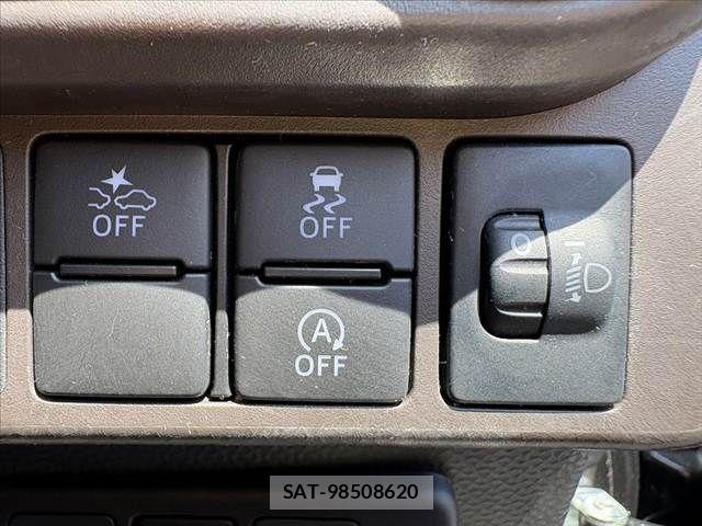 Toyota ROOMY 2022-03 6997779-5