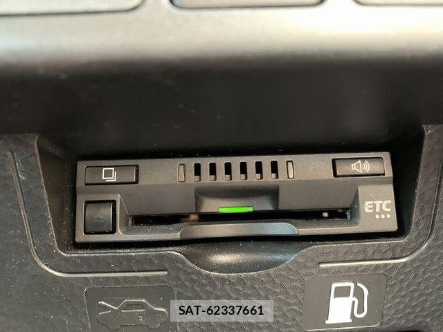 Toyota ROOMY 2022-10 7021437-10