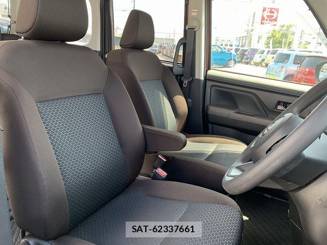 Toyota ROOMY 2022-10 7021437-17