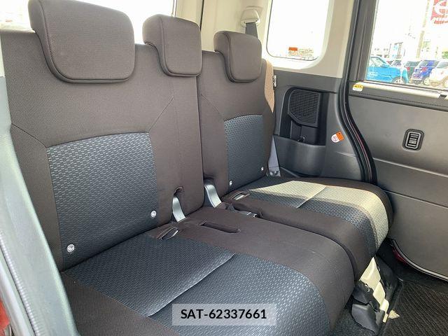 Toyota ROOMY 2022-10 7021437-18