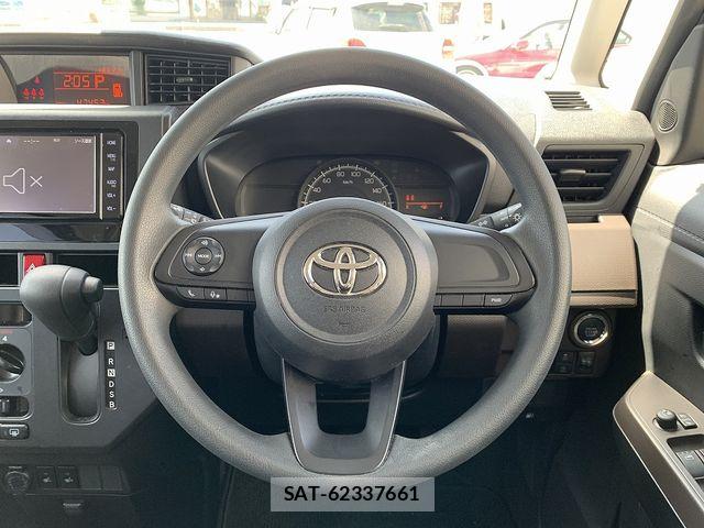 Toyota ROOMY 2022-10 7021437-3