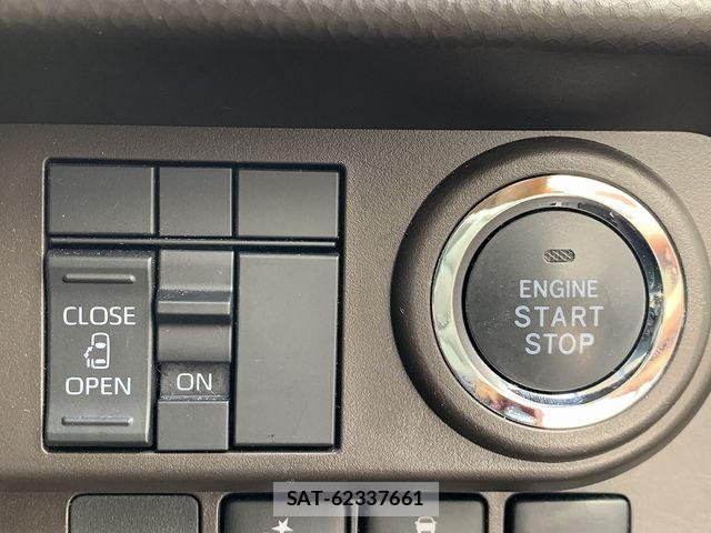 Toyota ROOMY 2022-10 7021437-7