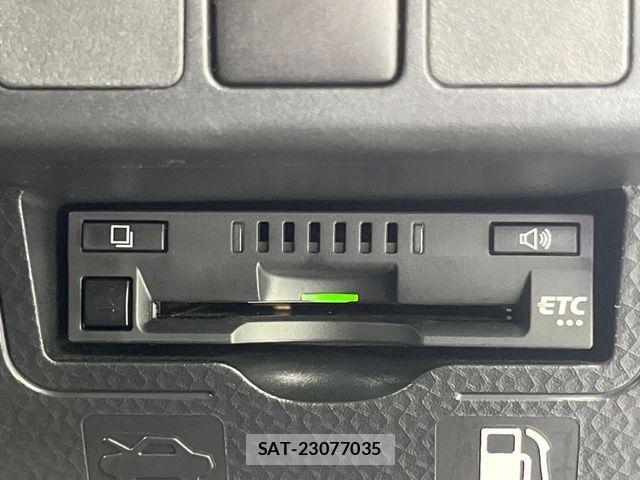 Toyota ROOMY 2023-03 7021421-5