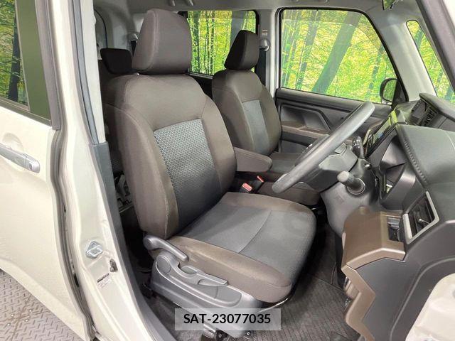 Toyota ROOMY 2023-03 7021421-7