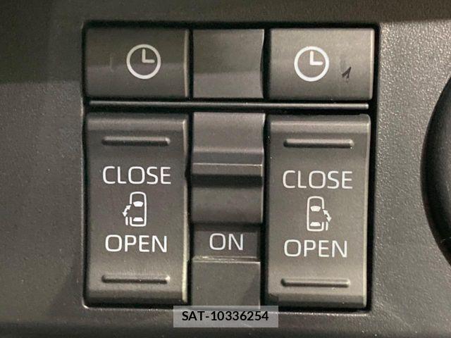 Toyota ROOMY 2023-05 7060481-6