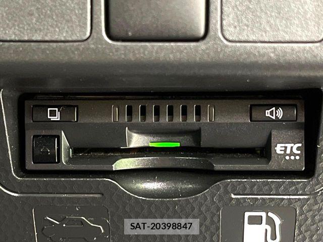 Toyota ROOMY 2022-07 7060477-6