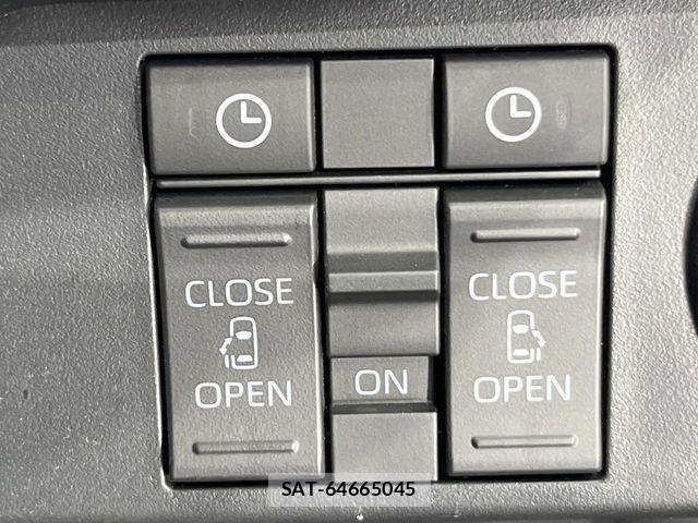 Toyota ROOMY 2023-03 7060472-4