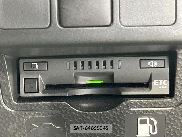 Toyota ROOMY 2023-03 7060472-6