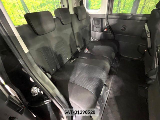 Toyota ROOMY 2023-09 7060479-8