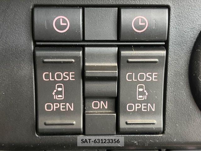 Toyota ROOMY 2022-03 7060480-4