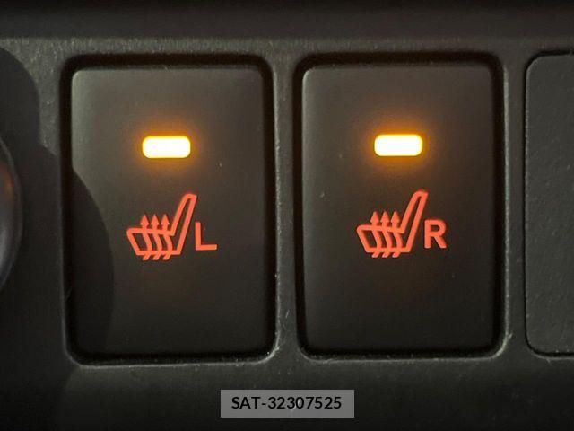 Toyota ROOMY 2018-03 7060498-6