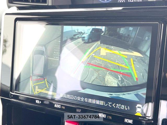 Toyota ROOMY 2021-11 7060486-3